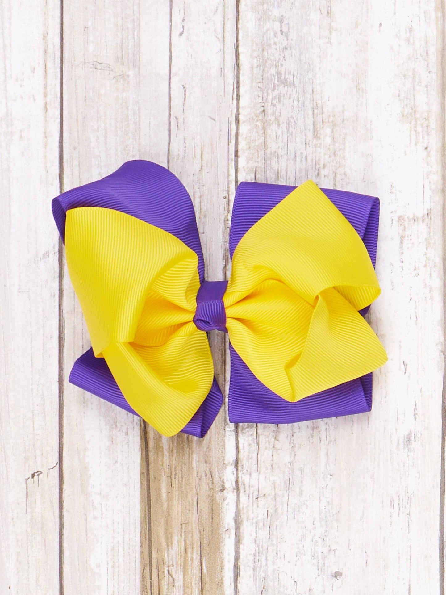 Collegiate Team Bow